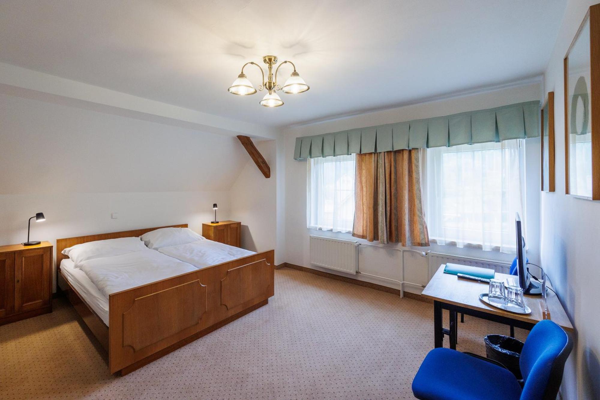 Pension U Golfu Cihelny Karlovy Vary Luaran gambar