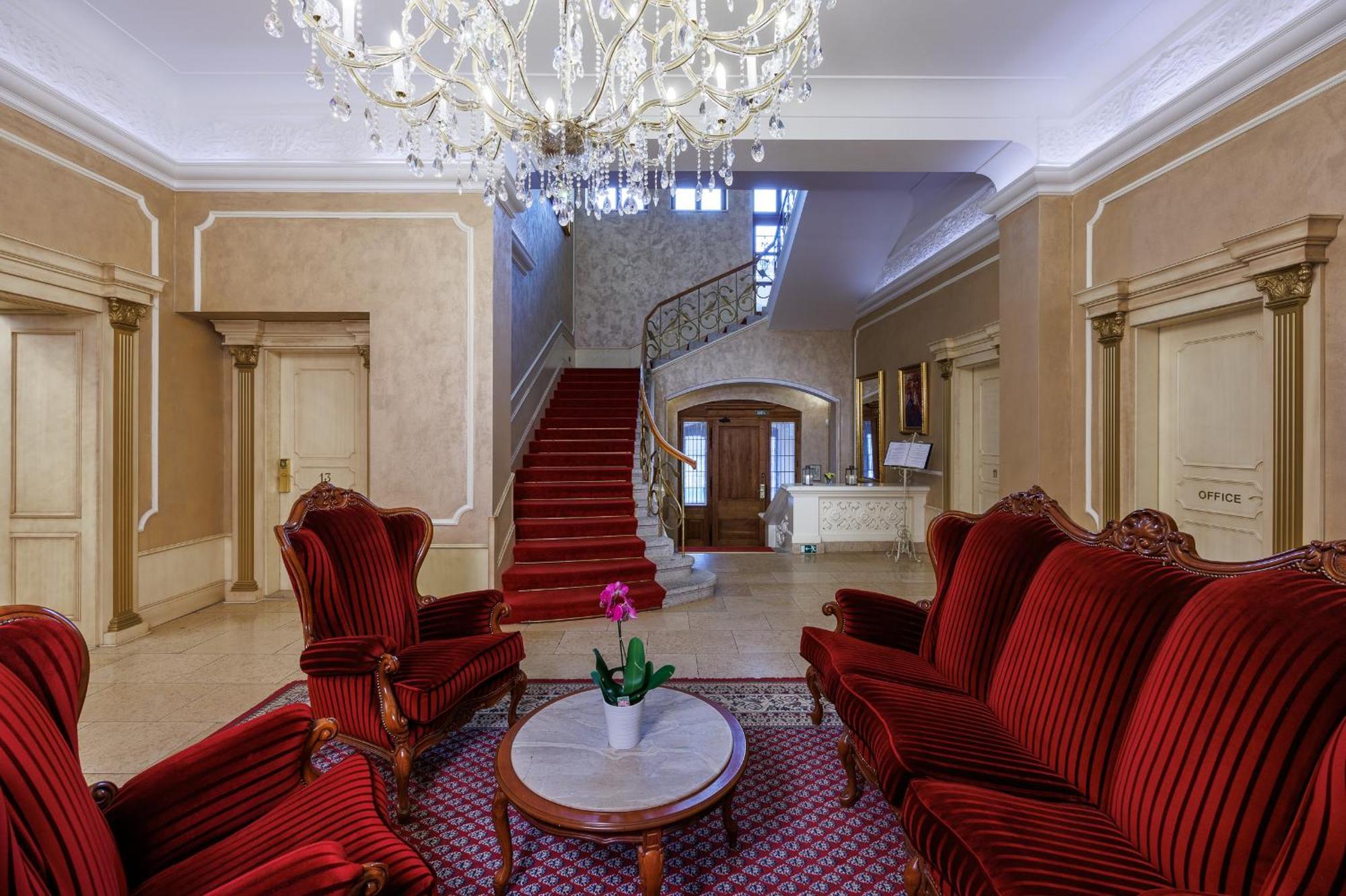 Pension U Golfu Cihelny Karlovy Vary Luaran gambar