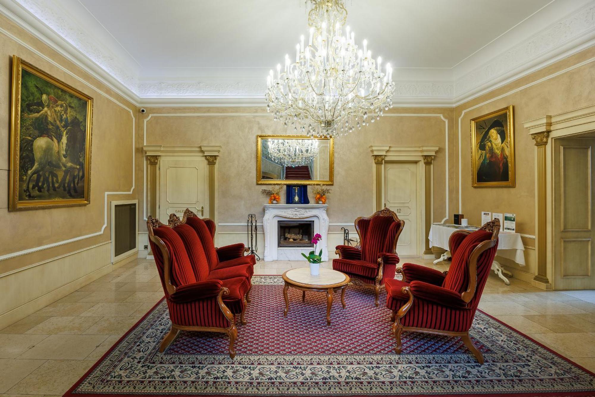 Pension U Golfu Cihelny Karlovy Vary Luaran gambar