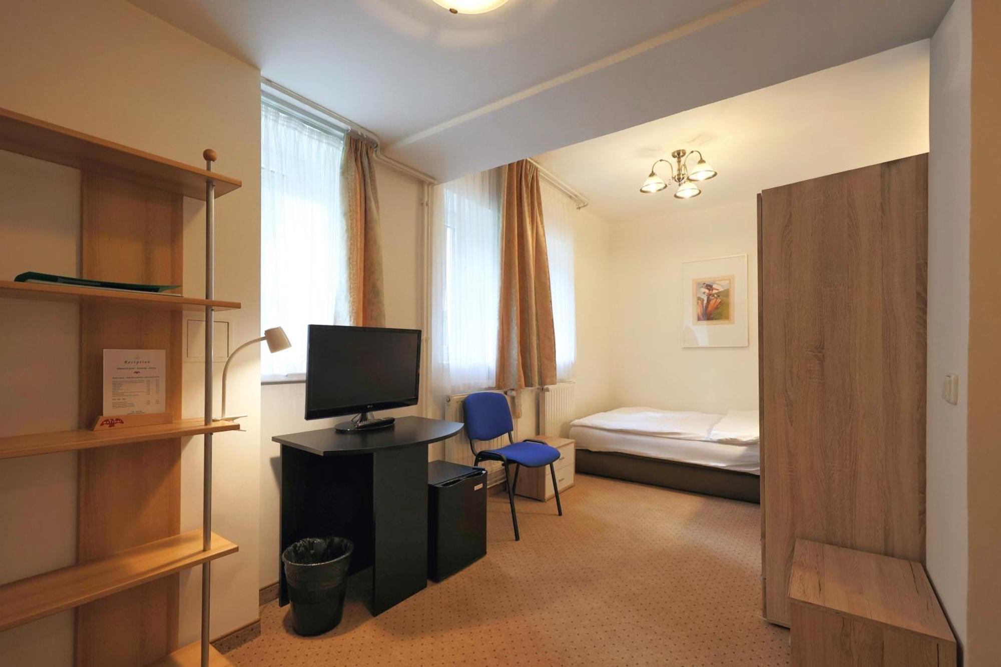 Pension U Golfu Cihelny Karlovy Vary Luaran gambar