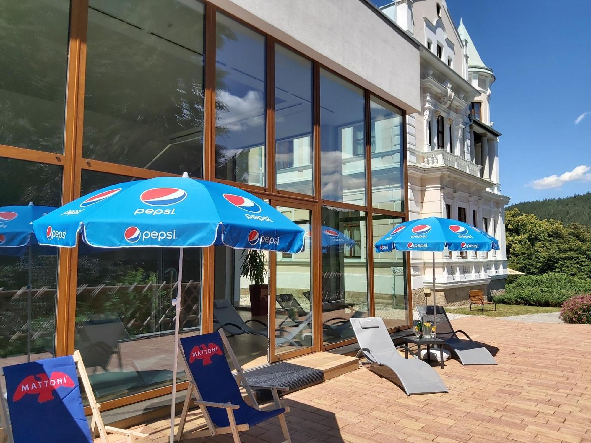 Pension U Golfu Cihelny Karlovy Vary Luaran gambar